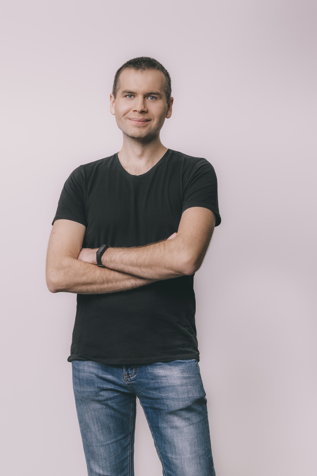 Building trust in pet transactions with secure identity verification - Solution - Image 1